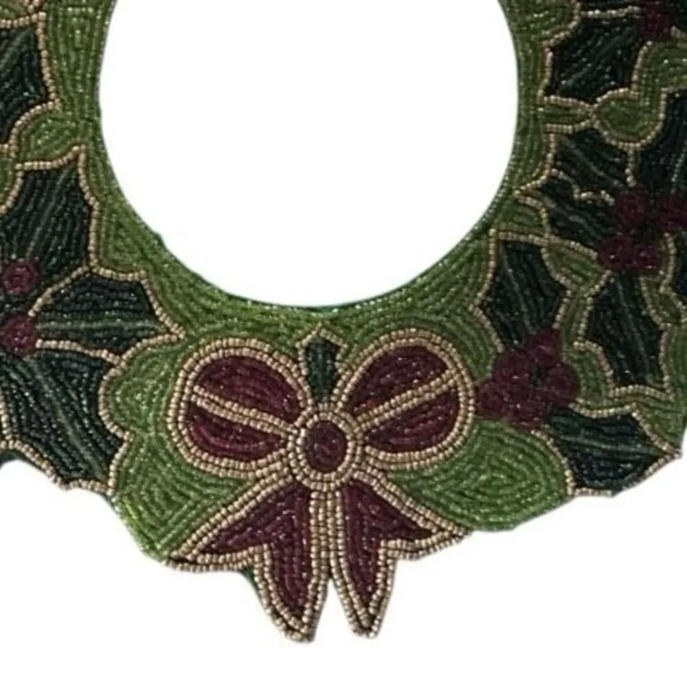 Pier 1 Imports Beaded Placemat Center Piece Green Christmas Wreath Theme